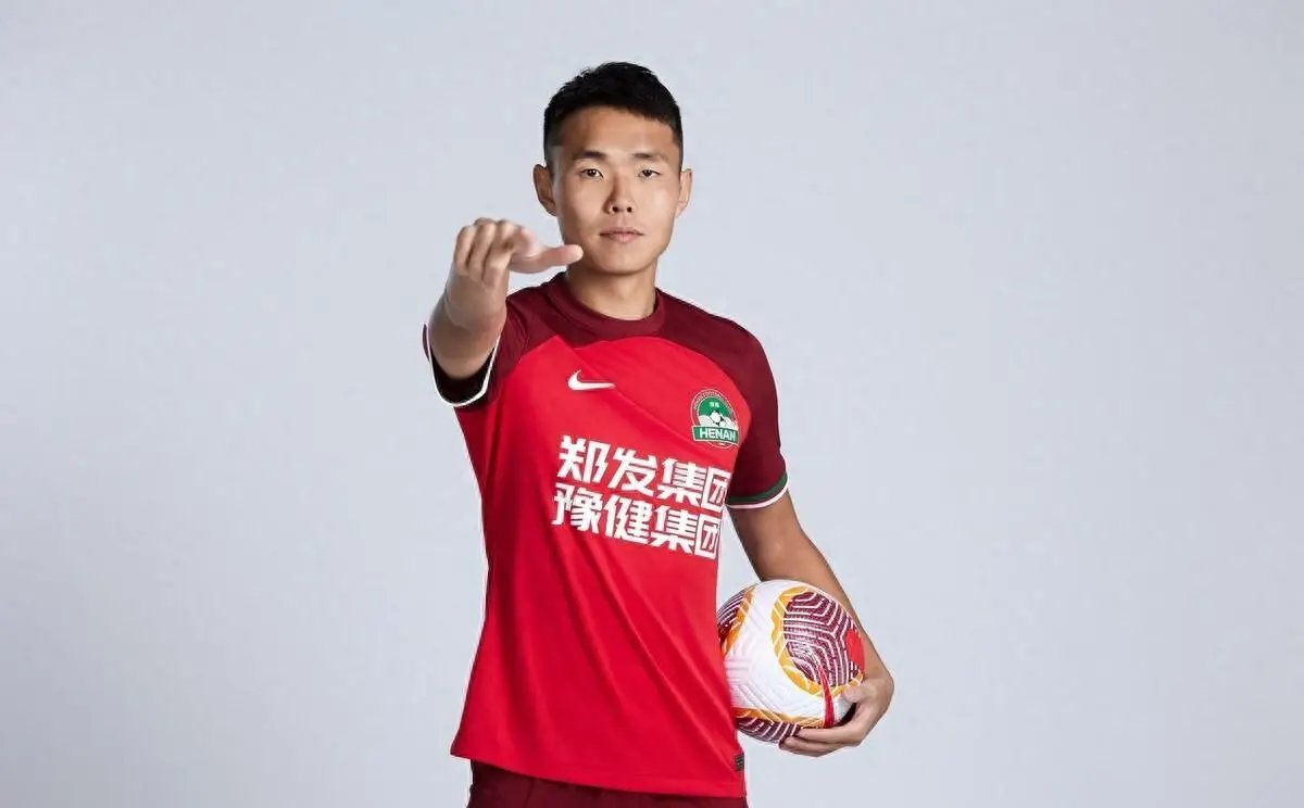 河南队实力爆发，全面占据场上优势的简单介绍